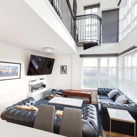Joivy Stylish Apartment With Balcony In Old Town Edinburgh Exterior photo
